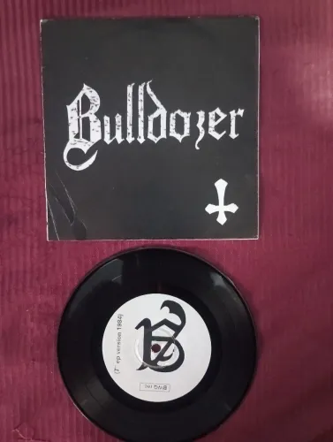 LP 7ep Bulldozer: Fallen Angel/ Another Beer (Demo)