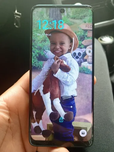 Moto g 42 128 GB tela trincada mais funcionamento perfeito tudo funcionando *10
