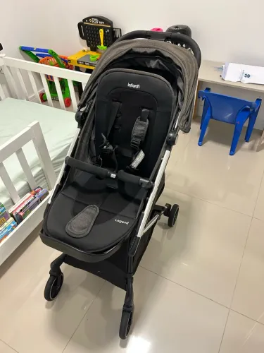 Carrinho compacto infanti