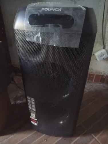 Vendo caixa de som. O1 mês de uso