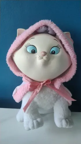 Gata Marie Disney