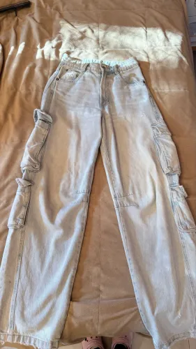 calça Zara jeans cargo cintura média tamanho 34