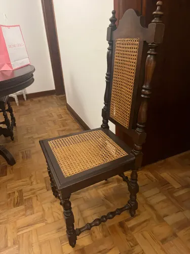 Cadeira estilo colonial