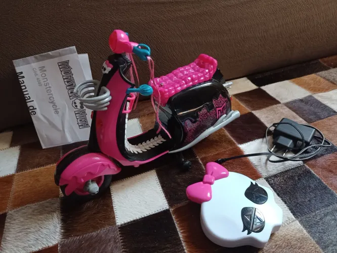Moto Elétrica Monster High Perfeita Funcionando Com Manual e Itens Orginais