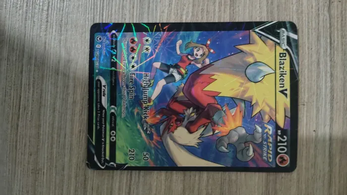 Card de pokemon