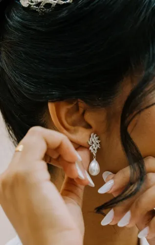 Brinco Pérola e Zircônia 