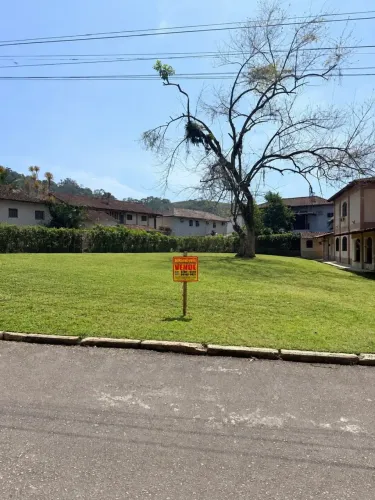 Casa de condomínio para venda tem 600 metros quadrados em Sítio Bom - Mangaratiba - RJ