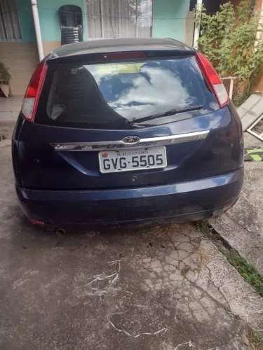 Ford Focus Ghia/ XR 2.0 /ghia 2.0 16V Flex 5P 2001