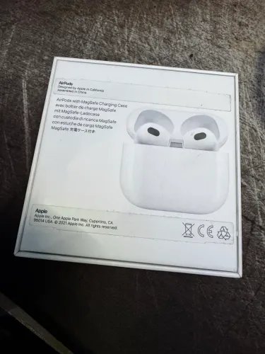 Vendo Apple AirPod 3rd geração original na caixa com nota
