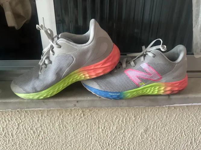Tênis NEW BALANCE Importado