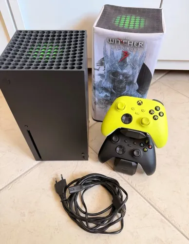 Xbox Series X 1tb + 2 controles + 3 jogos + 1 case