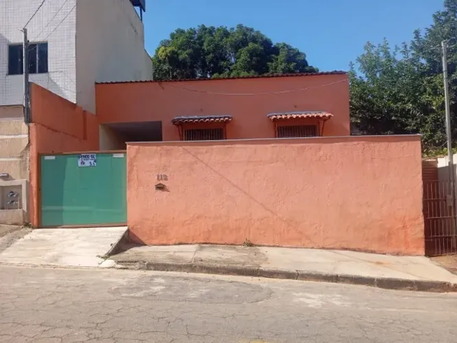 CASA À VENDA - B. RECANTO