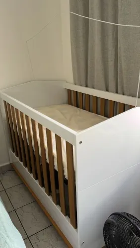 Berço Infantil em MDF Completo + Colchão com Regulagem de Altura