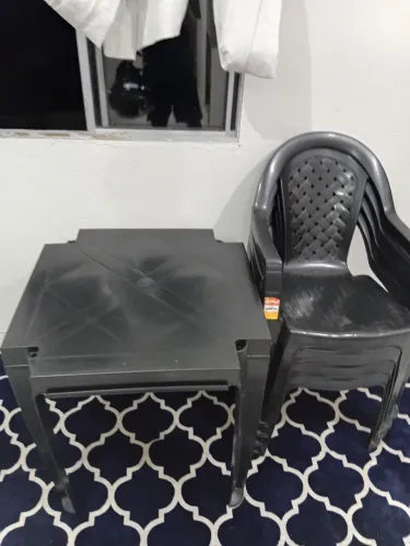 Mesa e cadeira de bar