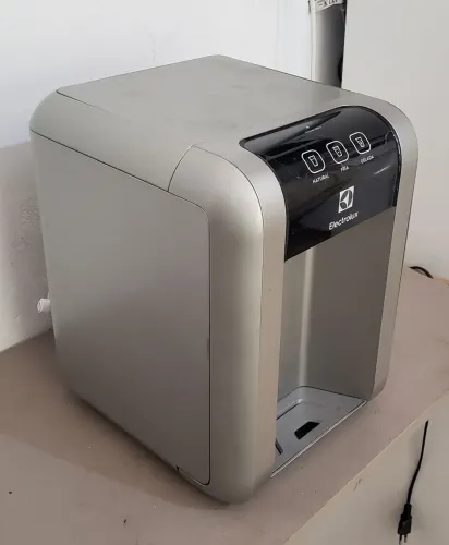 Purificador de água Electrolux Bivolt (ENTREGO)