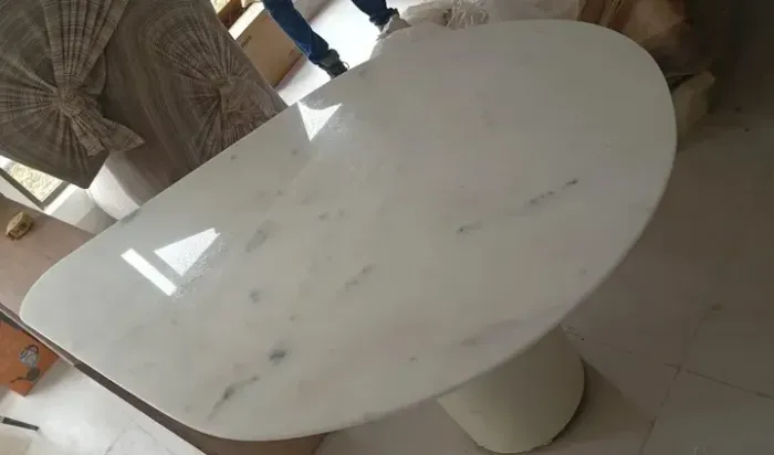 Mesa de mármore branco 