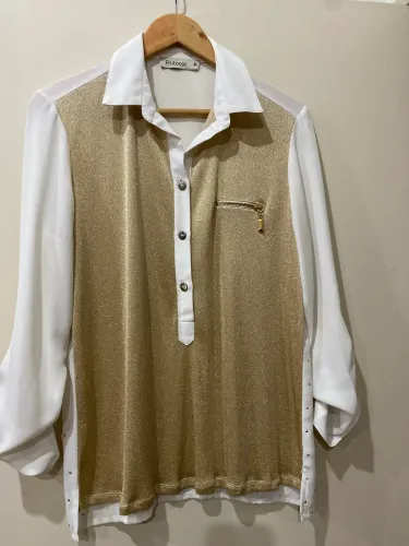 Blusa da marca Frutacor no tamanho P ( grande ).