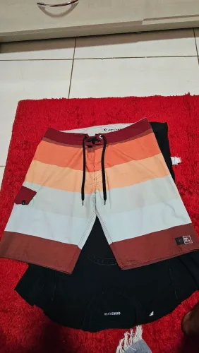 BERMUDA RIPCURL ORIGINAL TM42 LINDA POUCO USADA 