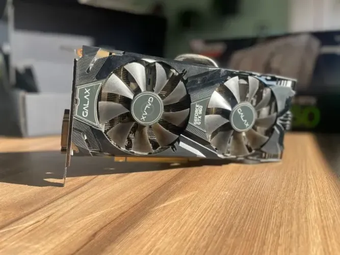 Placa de vídeo GALAX GTX 960 OC 2GB GDDR5 128-bit em ótimo estado