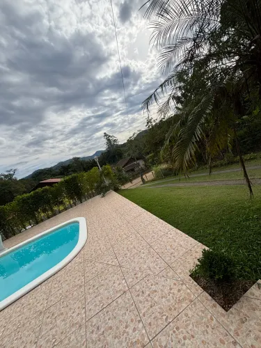 Casa - Pomerode com divisa para Blumenau 