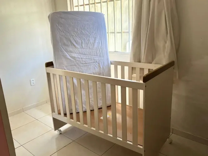 Berço unissex c/ Colchão 