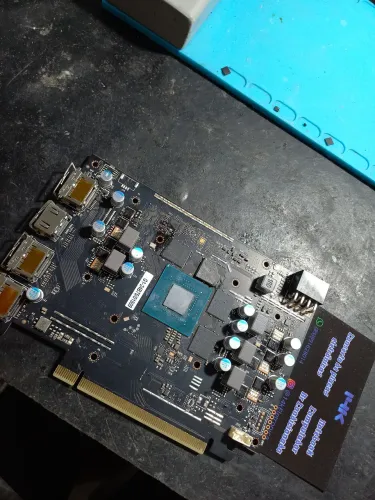 Manutenção em placa de vídeo gpu