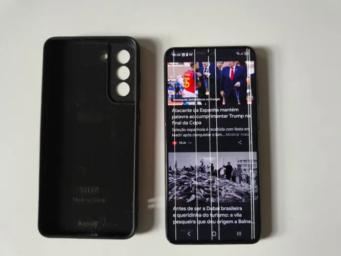 Galaxy s20 FE 128 tela com linhas brancas