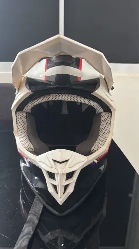 VENDO CAPACETE ASW ! TAM 60L