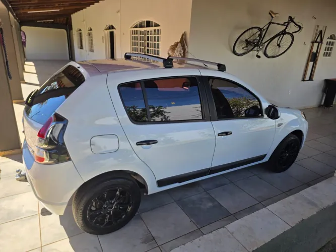 Renault Sandero Expression Hi-flex 1.0 16V 5P 2011