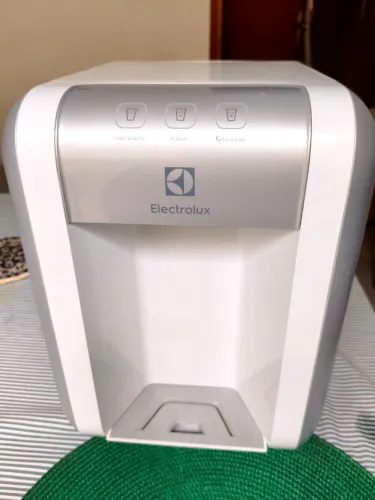 Bebedor de Água Electrolux PE11B Pelt Bivolt (Água não está gelando)