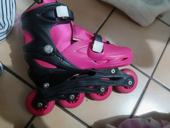 Patins semi novo, serve do N° 30 ao 38