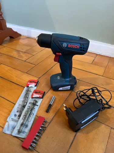 Furadeira/Parafusadeira Bosch GSR 1000 Smart 12V