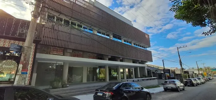 Sala Comercial - 45m² - Lagoa da Conceição - Avenida Principal