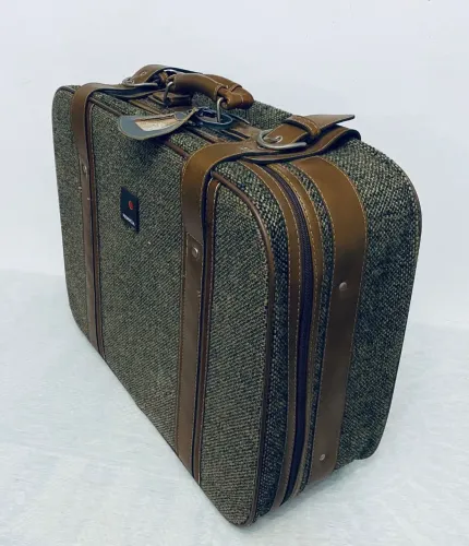 Mala De Viagem Vintage Primícia Anos 70 Tweed E Couro Legítimo