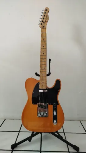 Guitarra Telecaster Squier by Fender. Série afinitty