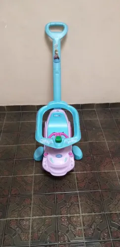 Carrinho andador de passeio Frozem Disney 