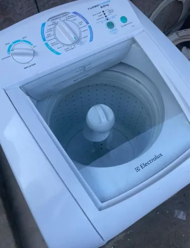 MÁQUINA DE LAVAR ELECTROLUX 9kg