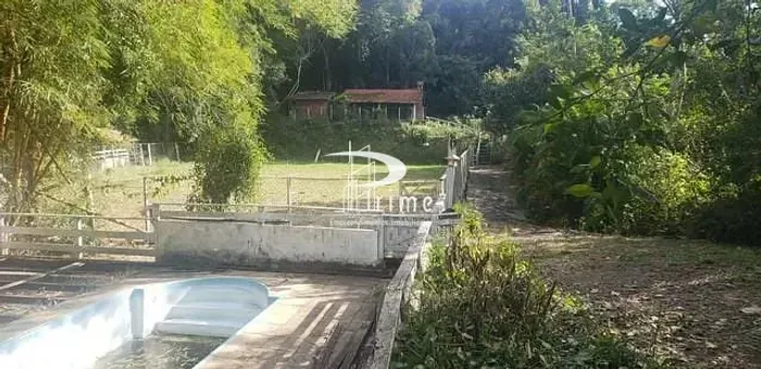 Sítio com 1 dormitório à venda, 36000 m² por R$ 1.700.000,00 - Várzea das Moças - Niterói/