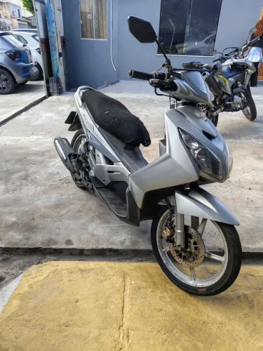 Moto Neo 115