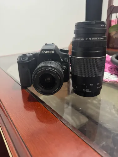 Kit Câmera cânon EOS 70D mais 2 lentes 