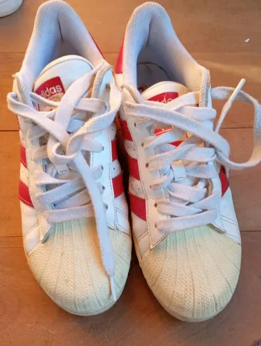 Tênis Adidas superstar 40