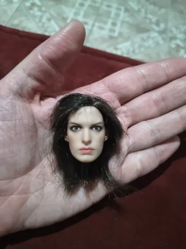Head Selina Kyle Catwoman 1/6. Cabelo Cortado. 