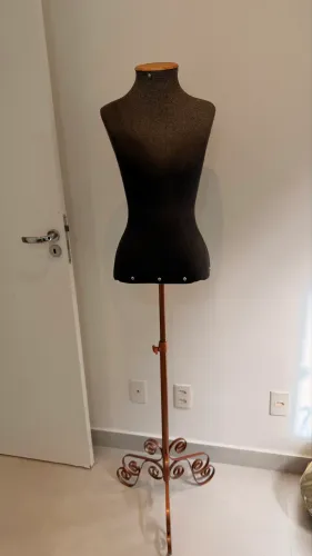 Manequim feminino
