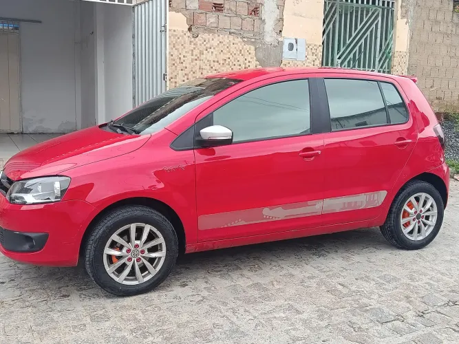 Volkswagen Fox Rock IN RIO 1.6 MI Total Flex 8V 5P 2014