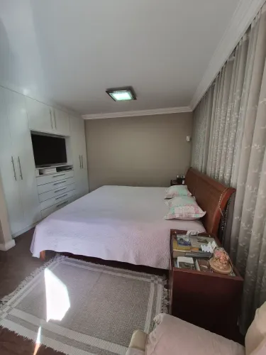 Vendo Casa 5 Qtos Condominio