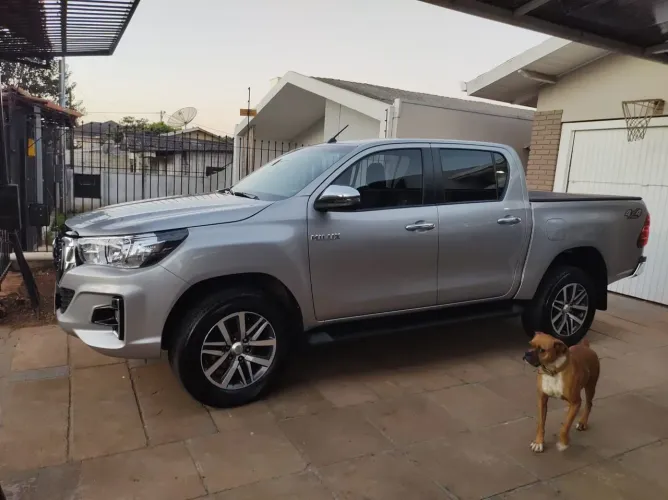 Toyota Hilux CD SRV 4X4 2.8 TDI Diesel Aut. 2020