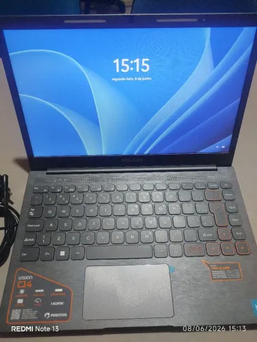 Notebook pouco usado