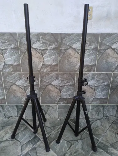 pedestal para caixa de som