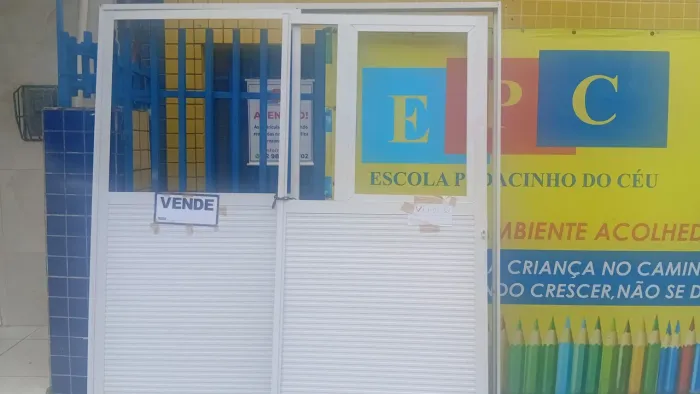 Porta de alumínio de correr