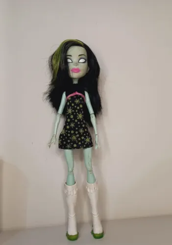 Monster High G1 Scarah Screams Ghoul Fair